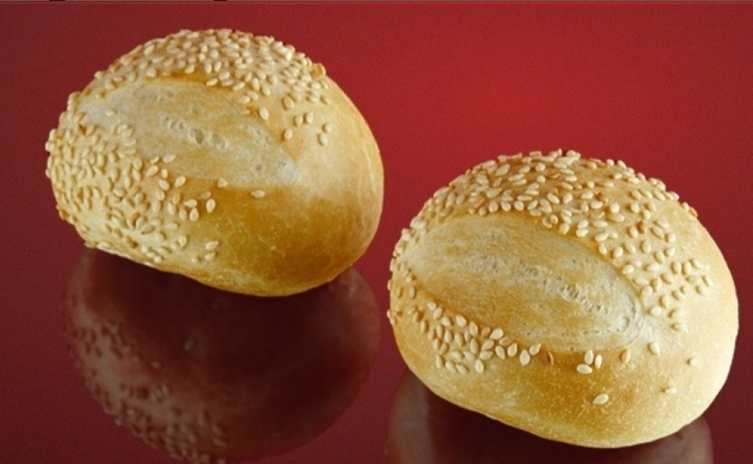 Булочка белая