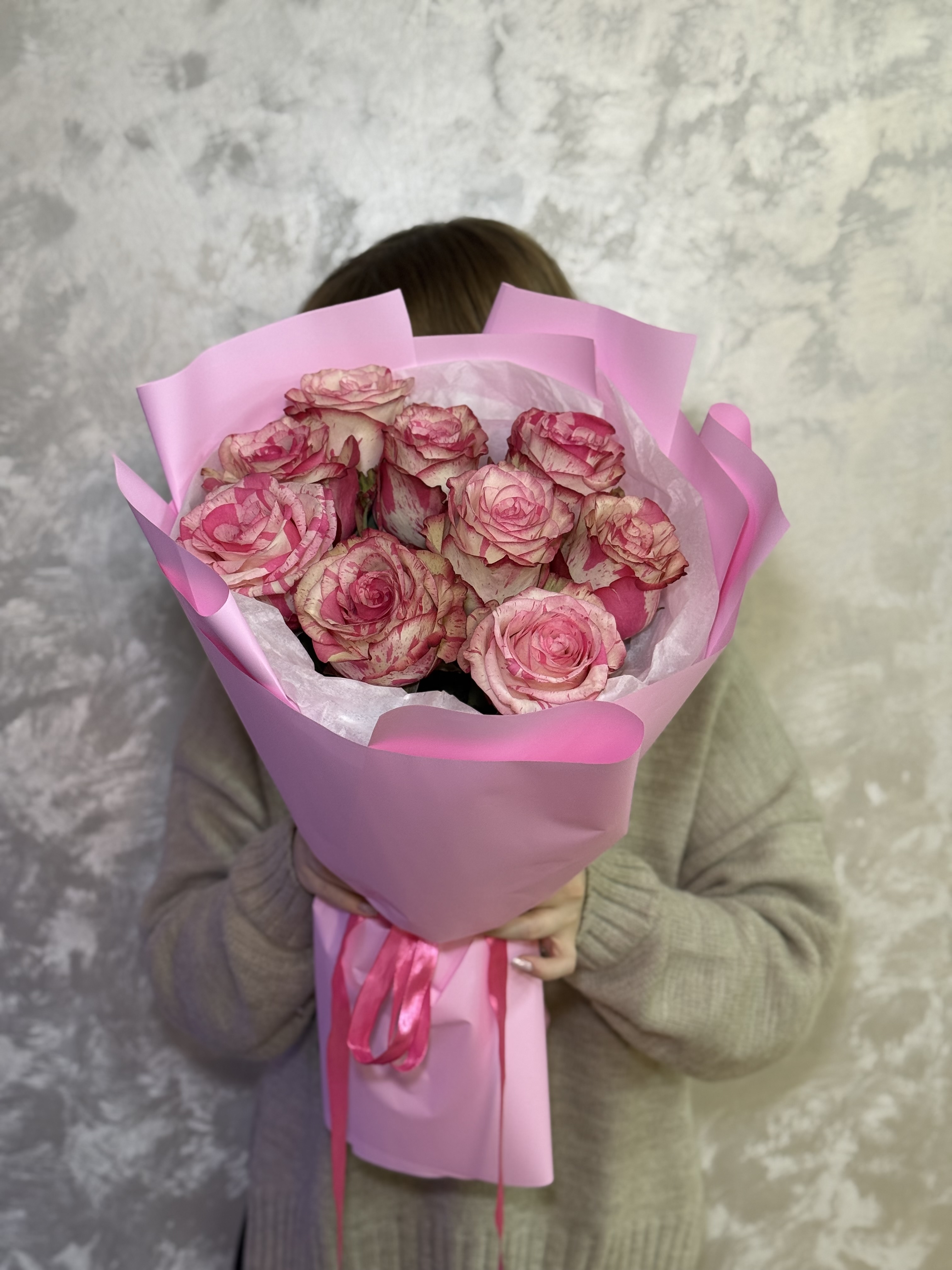 9 роз Мэджик таймс в оформлении