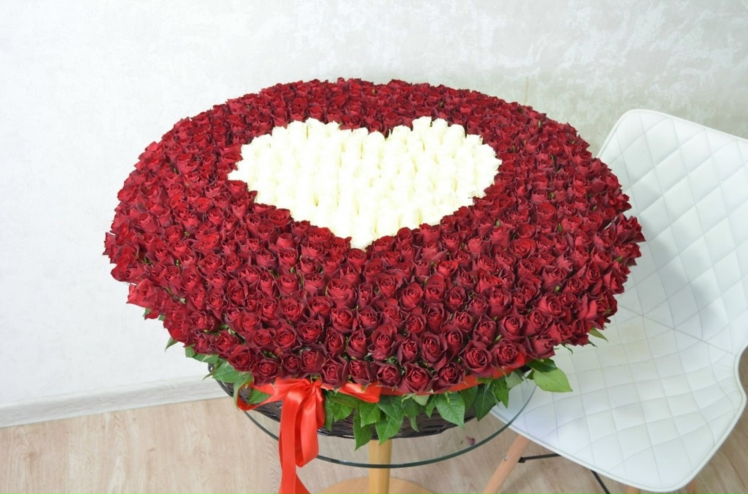 501 Роза в корзине