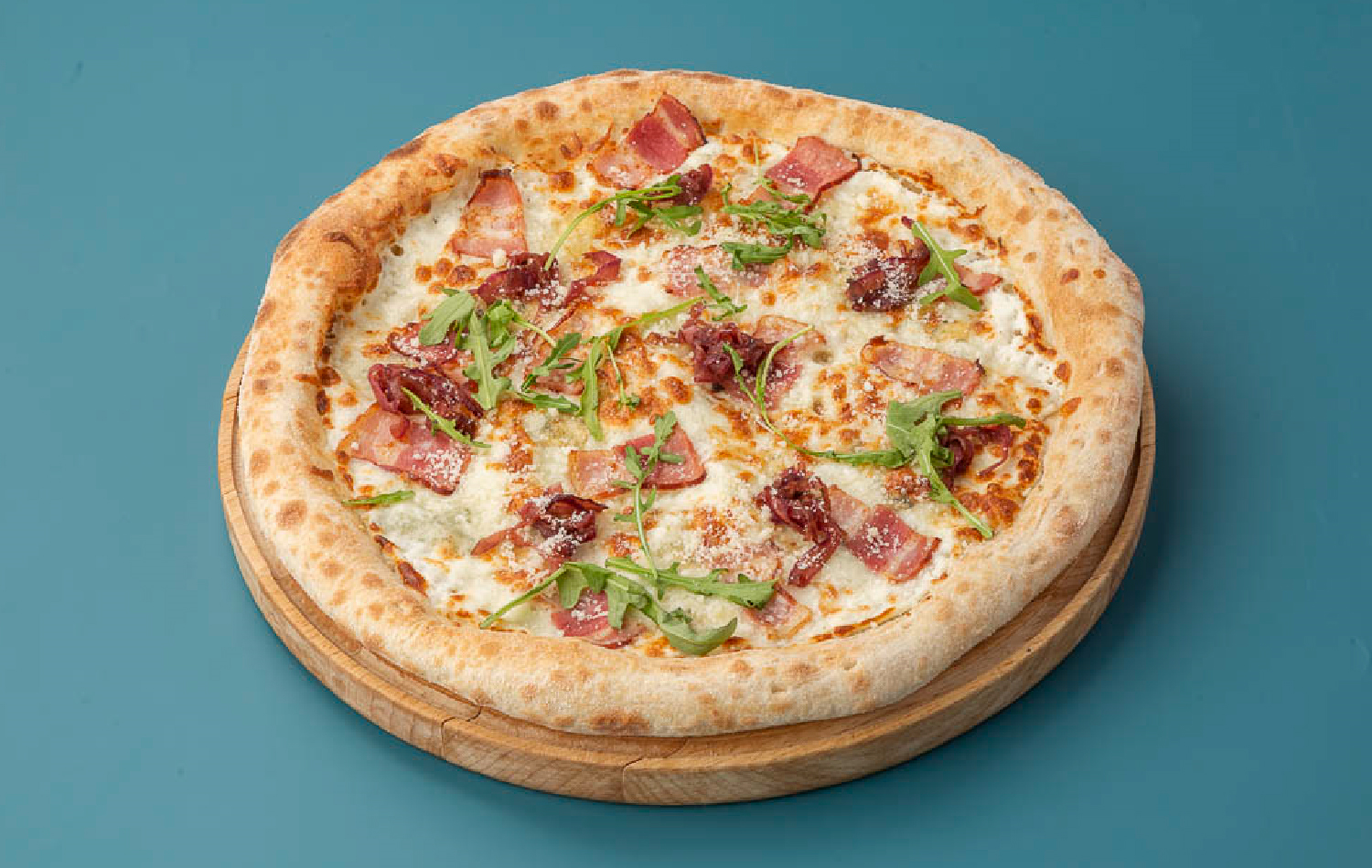 Пицца Мясная с карамелизированным луком и сыром дор-блю 25см