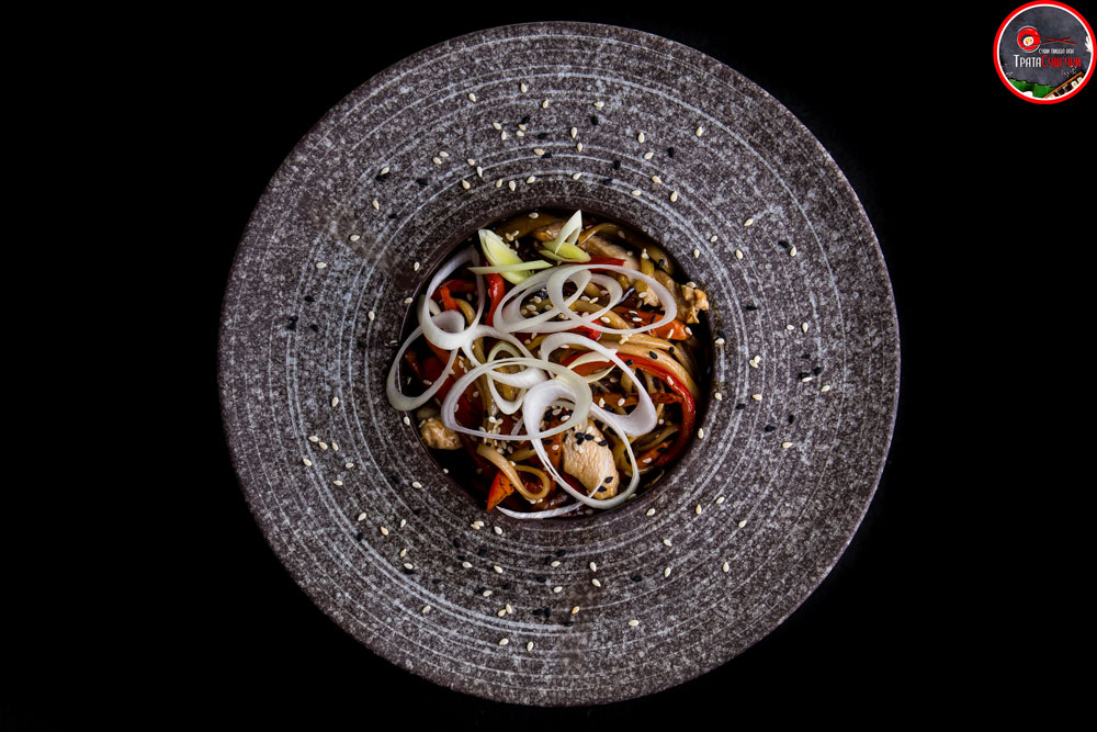 Лапша гречневая с курицей