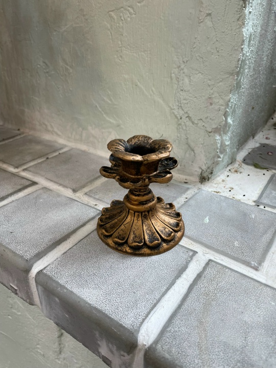 Подсвечник