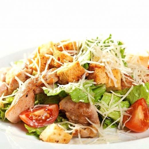 Цезарь с курицей