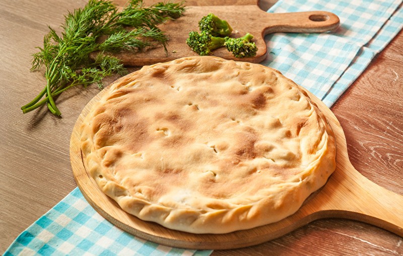 Пирог с курицей и брокколи 600 г