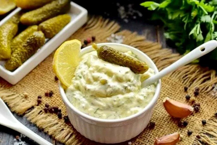 Соус с огурчиком