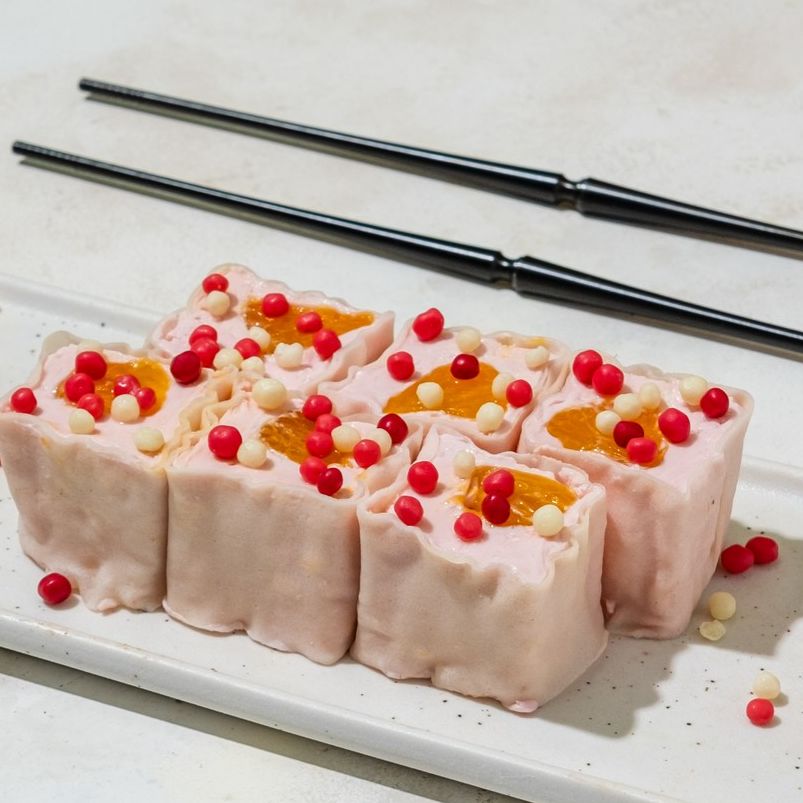 Ролл Вишня-мандарин