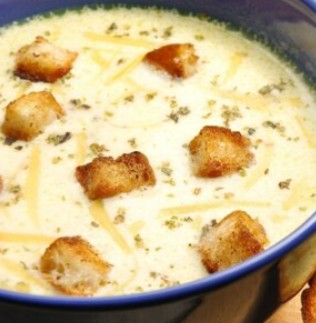 Сырный суп с колбасками