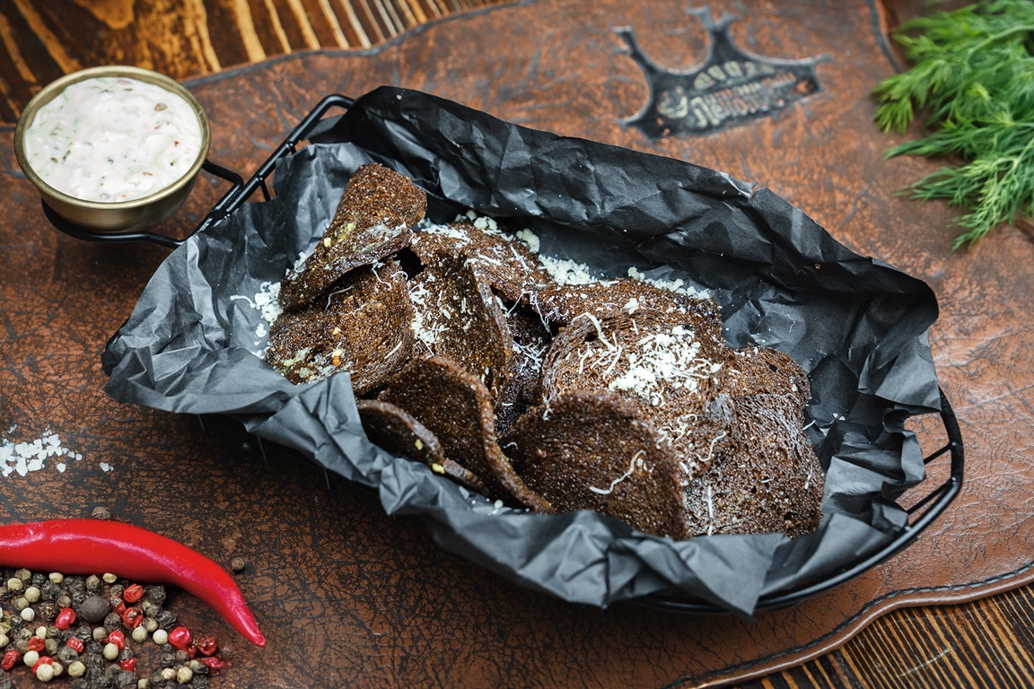 Гренки с пармезаном