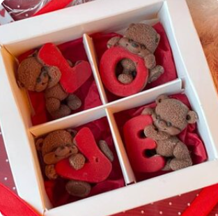 Набор шоколадных конфет "Мишки Love"