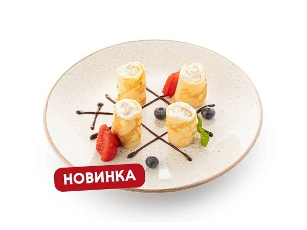 БЛИНЧИКИ С ТВОРОГ. СВЕЖ. ЯГОД. И ШОК.СОУ