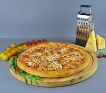 Пицца Мясная с сыром чеддер 30см