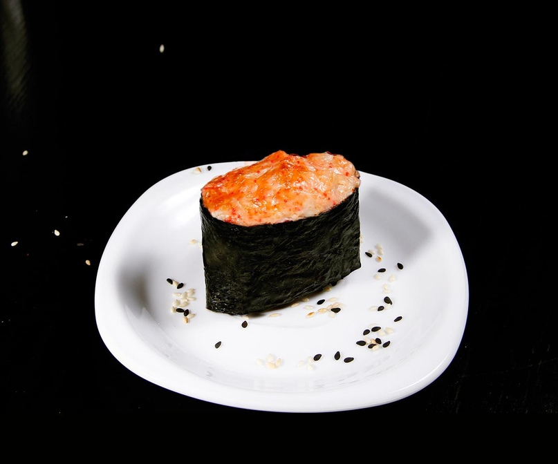 Запеченные суши с крабом