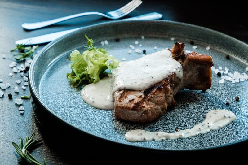 Маринованная свиная корейка