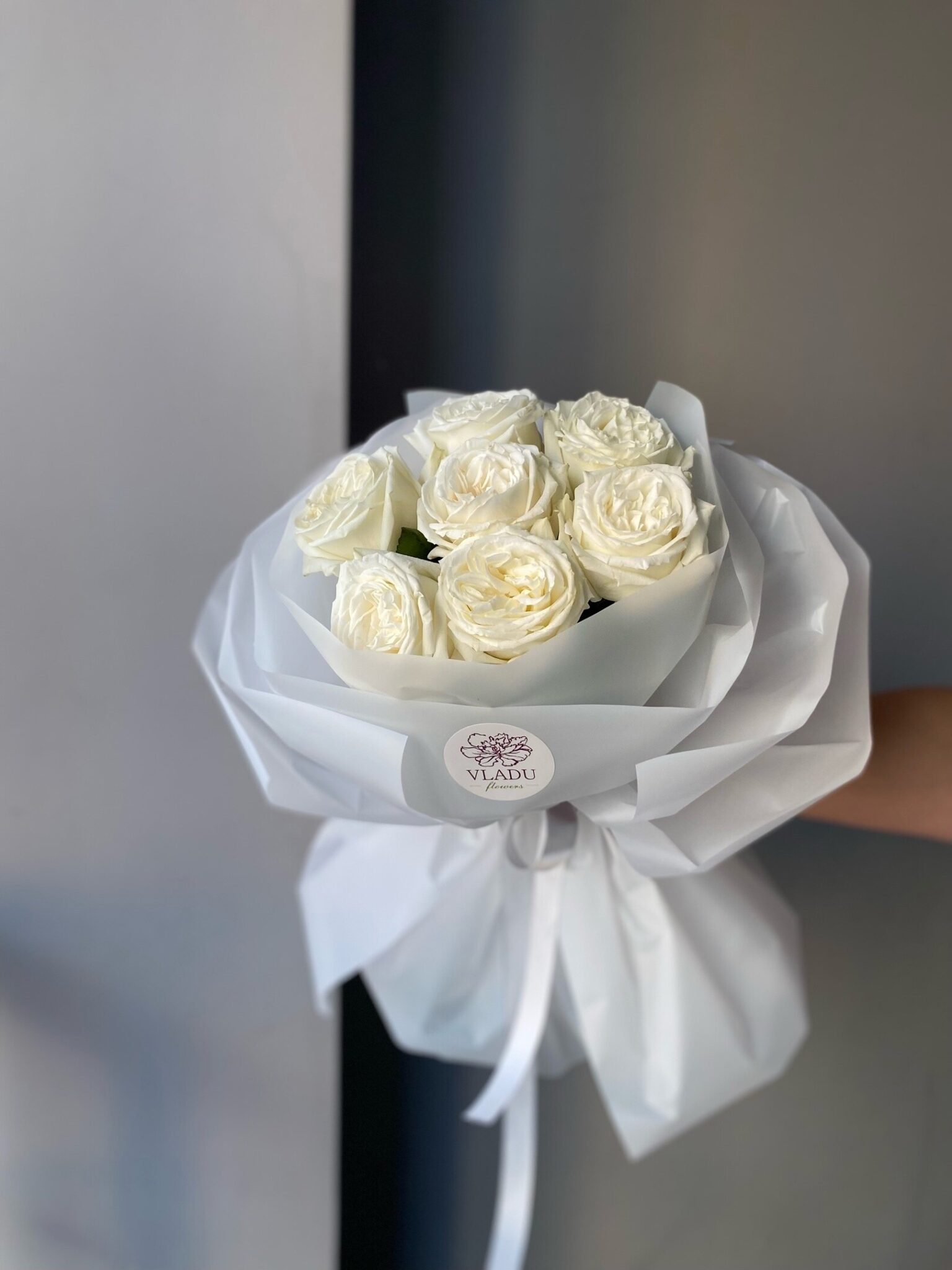 Букет белых роз