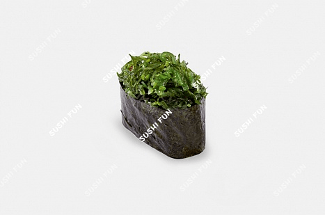 Суши с салатом чукка