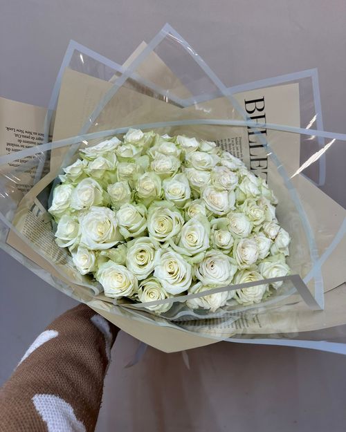 Букет из 51 белой розы