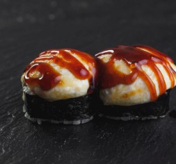 Запеченный саке гурме маки (6 шт.)