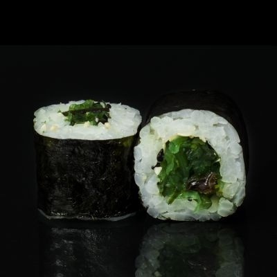 Мини-ролл с чукой (110 гр.)