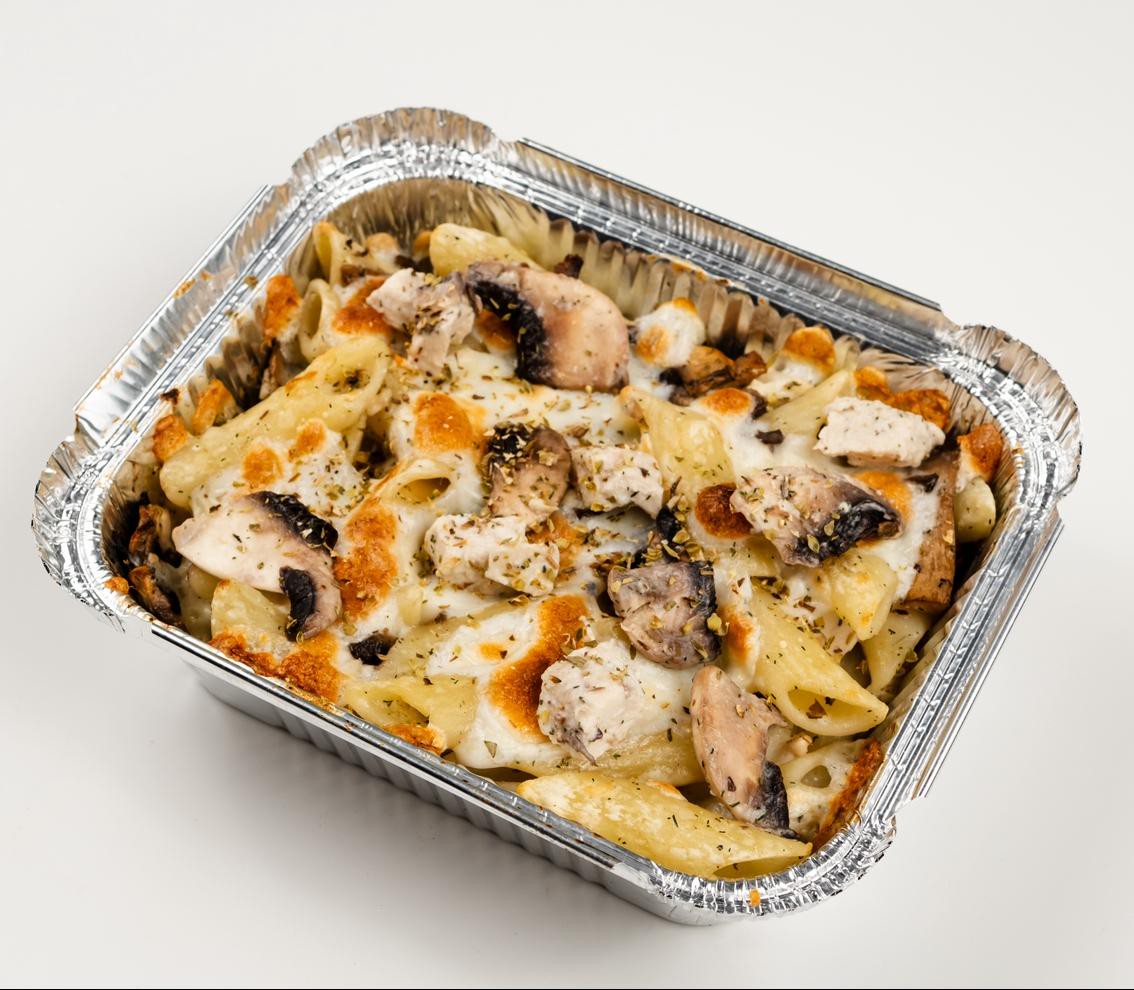 Паста с курицей и грибами