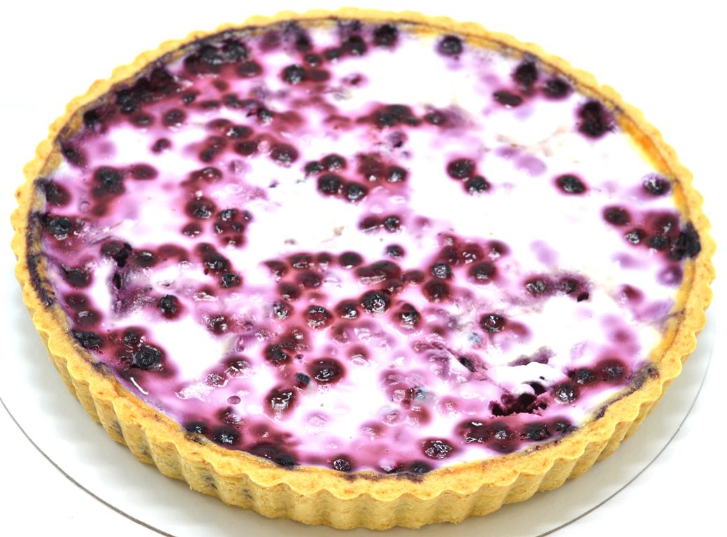 Пирог заливной с черникой