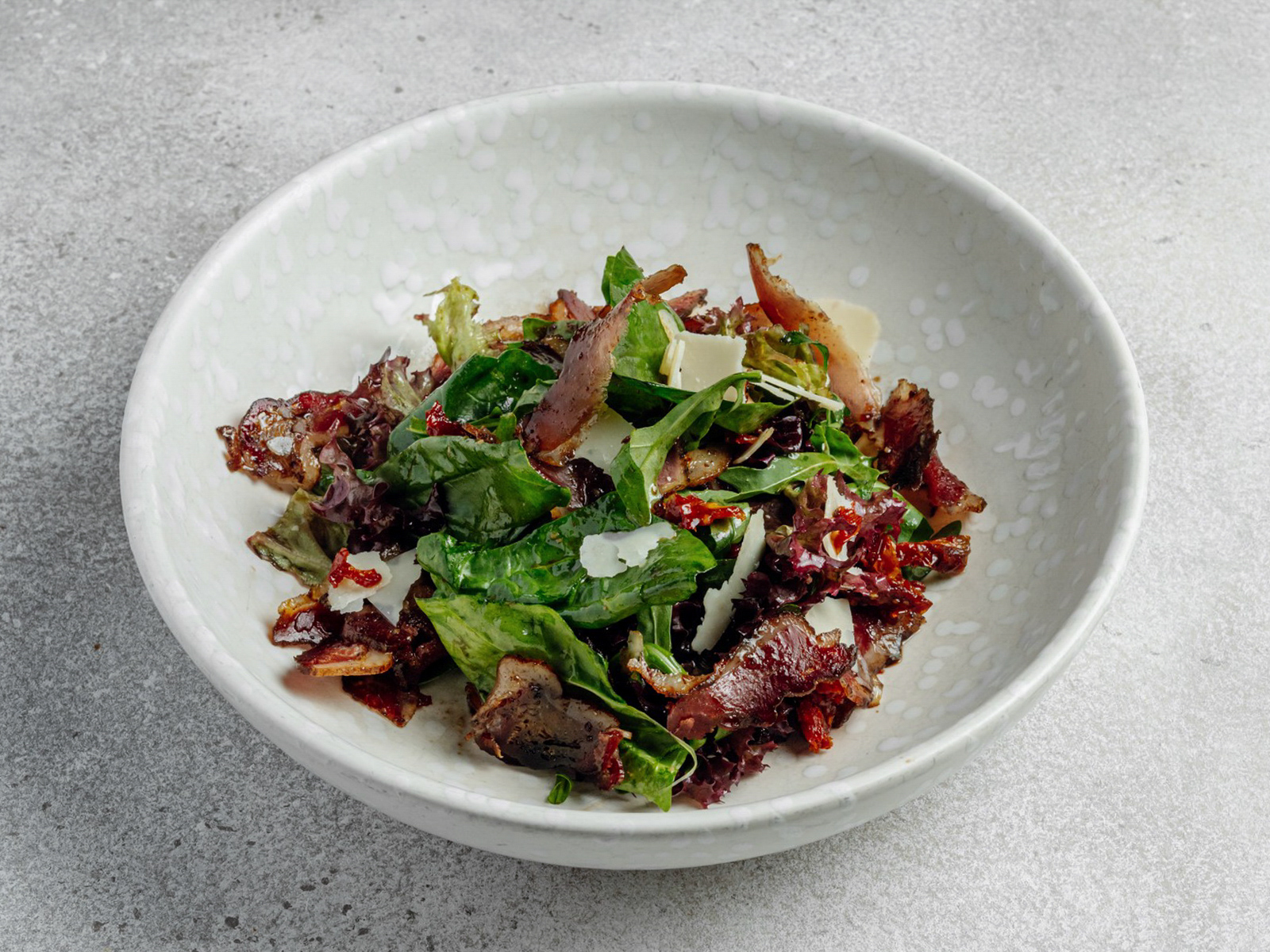 Салат с утиной грудкой