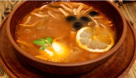 Солянка сборная мясная