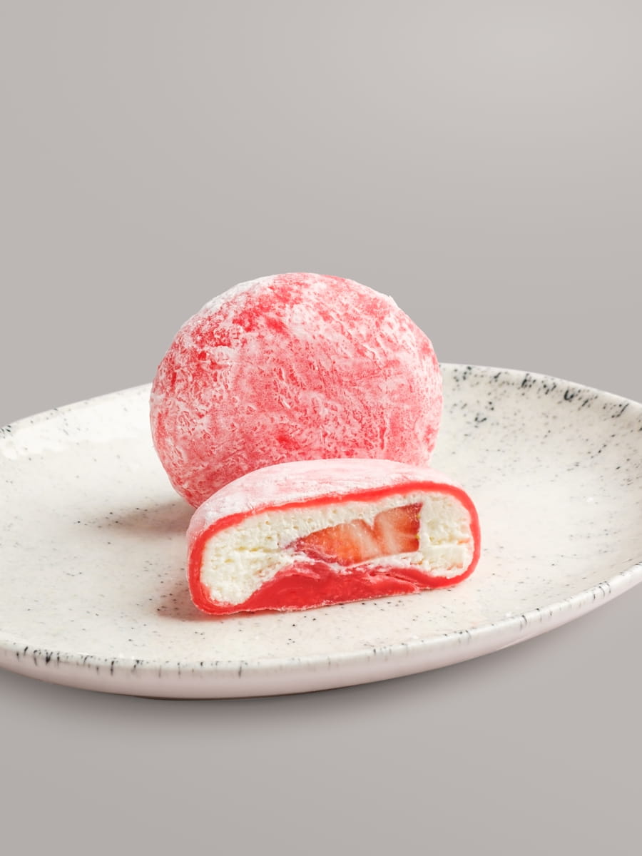 Моти с клубникой