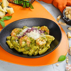 Паста с песто и креветками (Тальятелле )