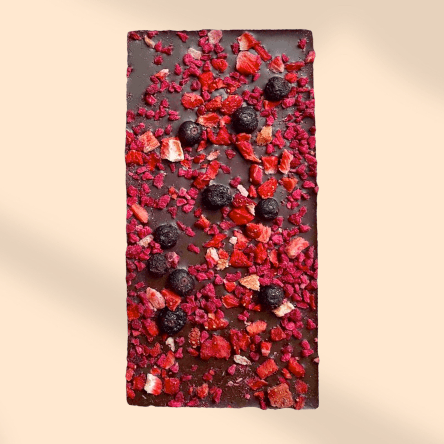 Темный шоколад 58% "SUMMER BERRIES"