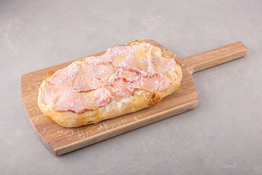 Пицца Окорок и Пармезан