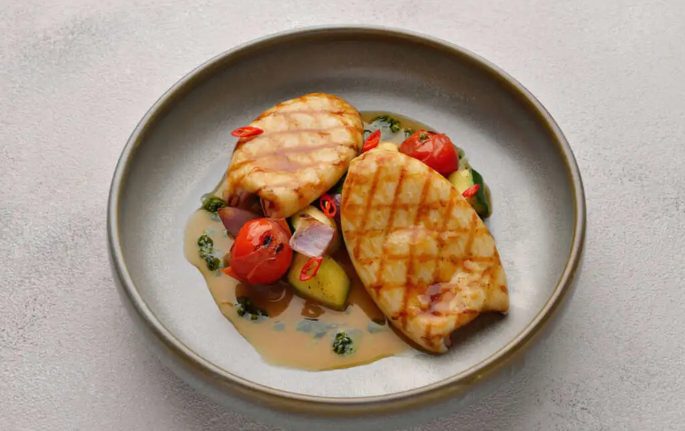 Кальмары гриль с соусом чили