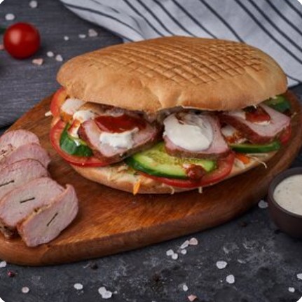 Шаверма в пите с шашлыком из свинины