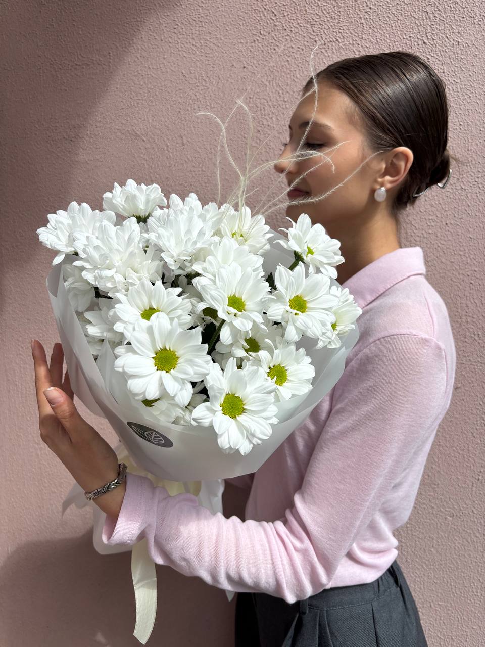 Букет-комплимент их хризантем