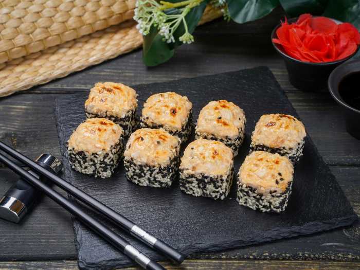 Ролл запеченный с курицей