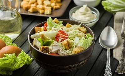 Цезарь с курицей 500г