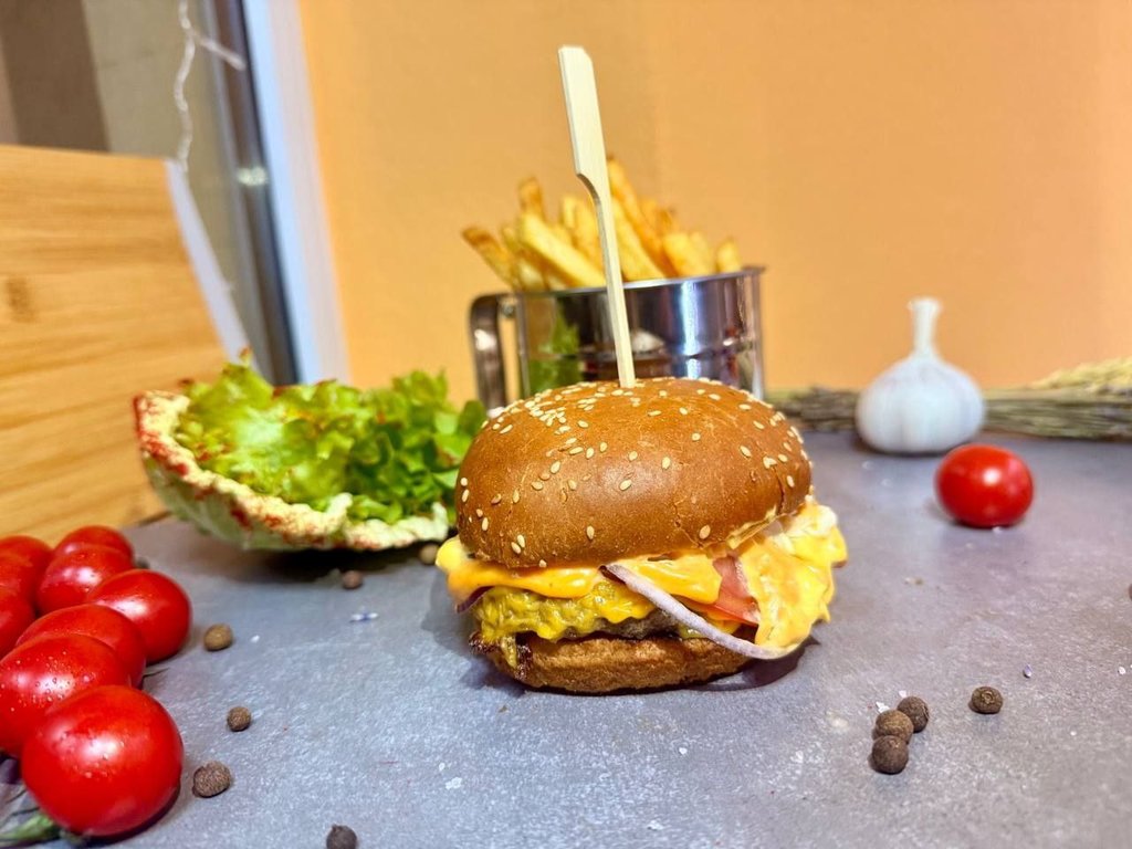 Бургер с котлетой из говядины