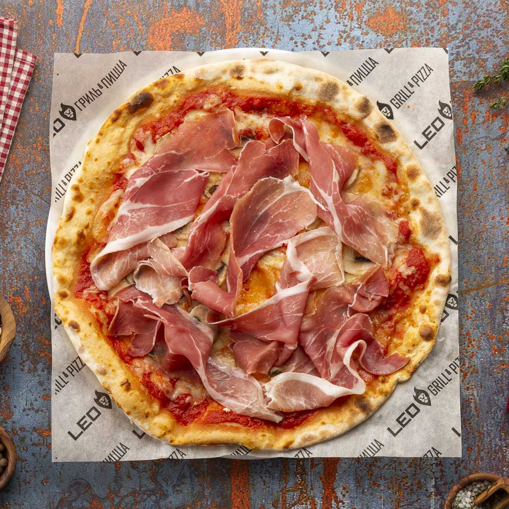 Пицца с прошутто и шампиньонами (слим)