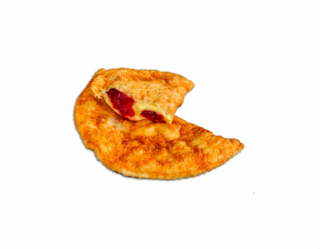 Чебурек с брусникой и творожным сыром