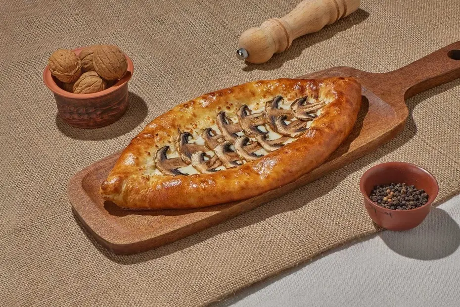 Хачапури лодочка с грибами и трюф маслом