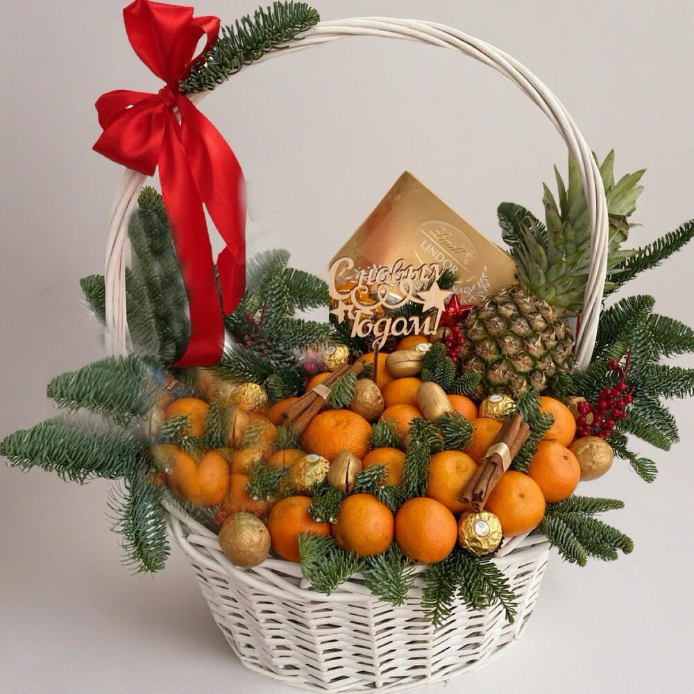 Корзина съедобная подарок с ананасом