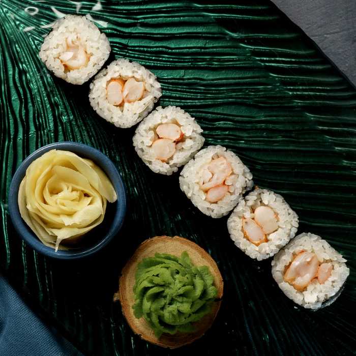 Маки с креветкой