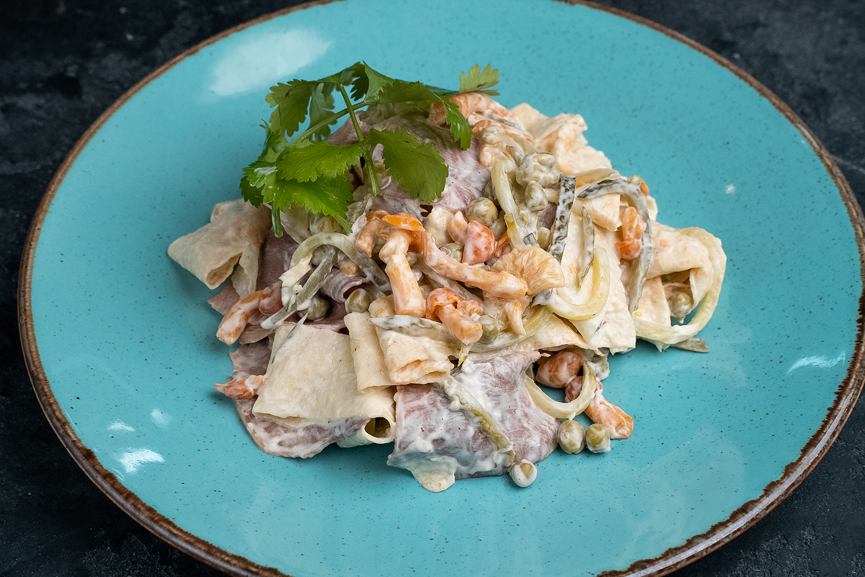 Салат с опятами