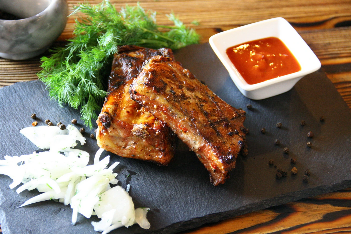 Свиные ребра (100 гр)