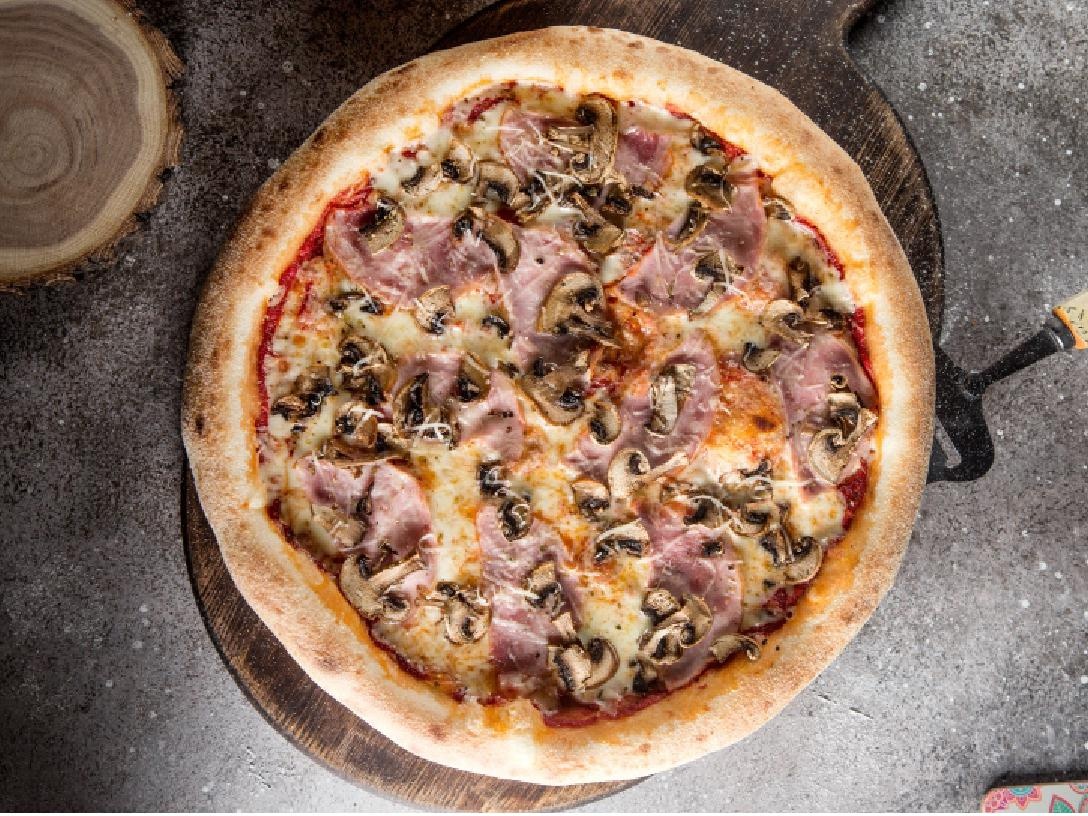 Пицца Ветчина и Грибы