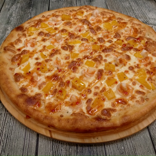 Пицца"С тигровой креветкой и манго"