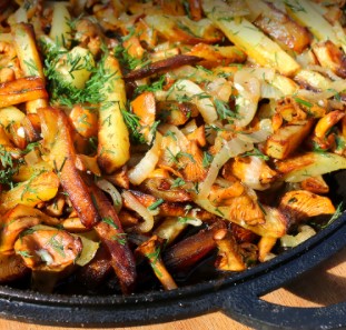Картофель жаренный с грибами