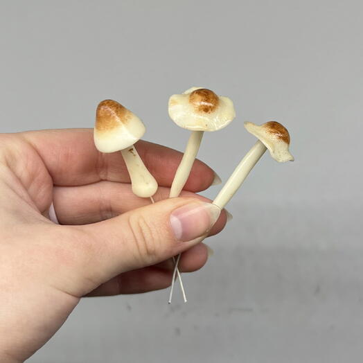 Рандомный грибочек фигурка для флорариума