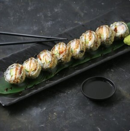 Америка с угрем Hot-ролл и лососем в соусе спайси