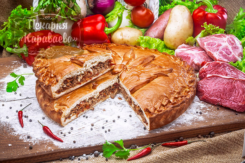 Пирог с мясом и овощами 1,5 кг.