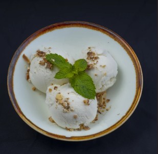 Мороженое ванильное